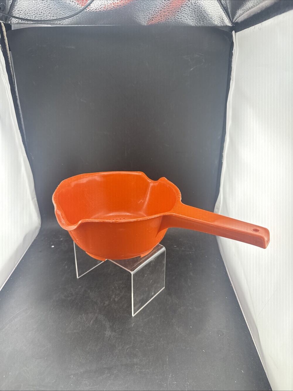 Vintage Rubbermaid #2930 Orange 1 Qt Strainer Colander Double Spout Handle